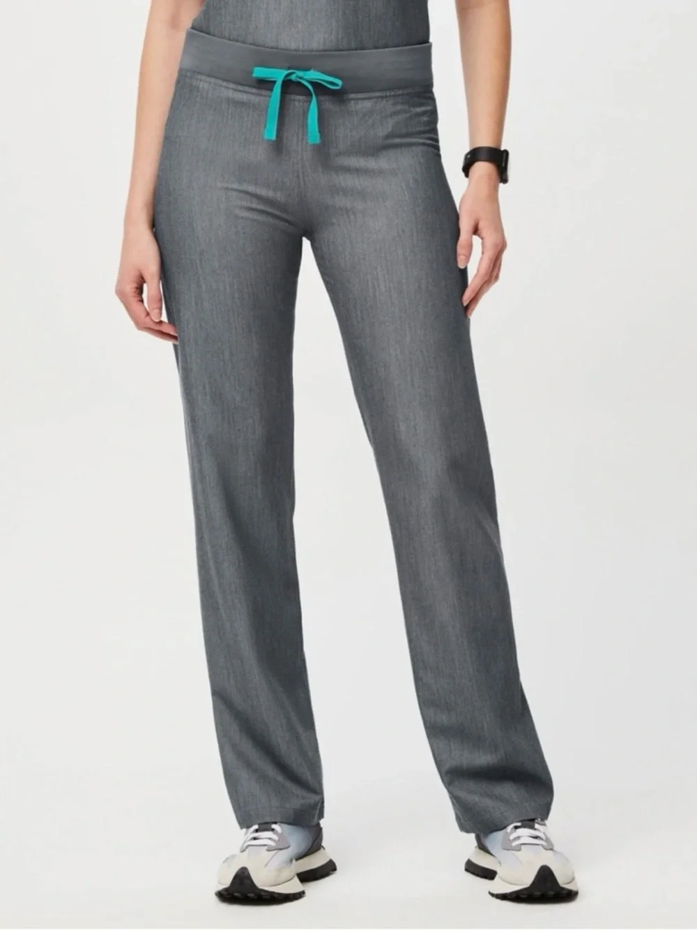FIGS Graphite Catarina One Pocket Scrub Top Livingston Basic Scrub Bottom - Picture 2 of 3